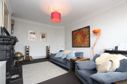 3 bedroom apartment to rent, Muswell Road, Muswell Hill, London, N10