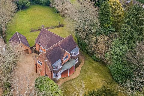 5 bedroom detached house for sale, Waterhouse Lane, Kingswood, Tadworth