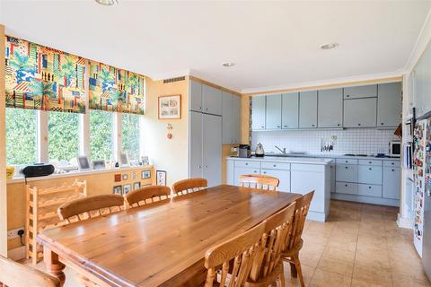 5 bedroom detached house for sale, Waterhouse Lane, Kingswood, Tadworth