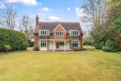 5 bedroom detached house for sale, Waterhouse Lane, Kingswood, Tadworth