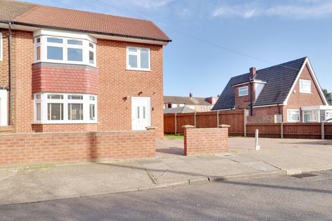 South Hall Drive, Rainham RM13