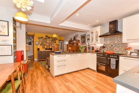 3 bedroom semi-detached house for sale, Malthouse Road, Crawley, West Sussex