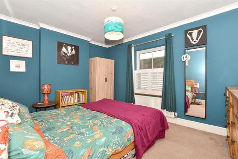 3 bedroom semi-detached house for sale, Malthouse Road, Crawley, West Sussex