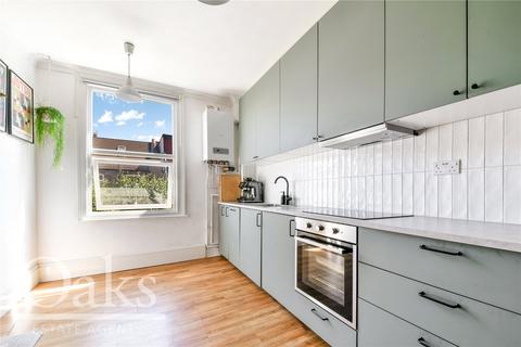 8 Ingatestone Road, London, SE25 4LG