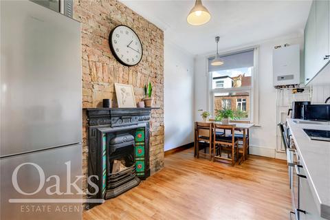 8 Ingatestone Road, London, SE25 4LG