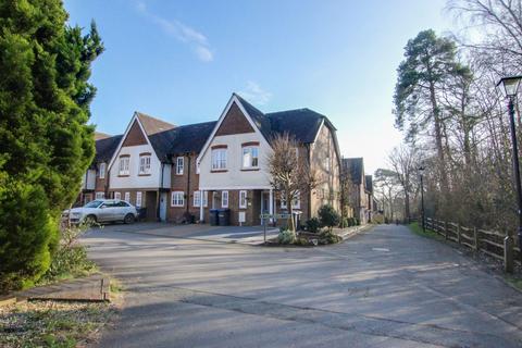 3 bedroom terraced house for sale, Cattswood Lane, Haywards Heath, RH16