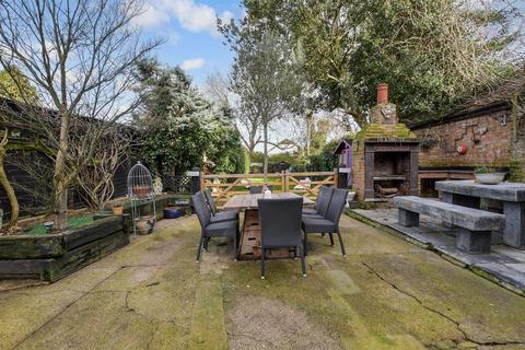 4 bedroom semi-detached house for sale, Honey Lane, Waltham Abbey, Essex