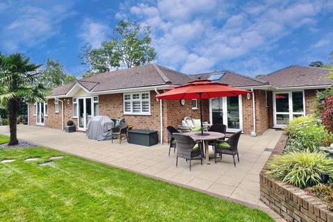 7a Cedar Avenue, St Leonards, Ringwood, BH24 2QF