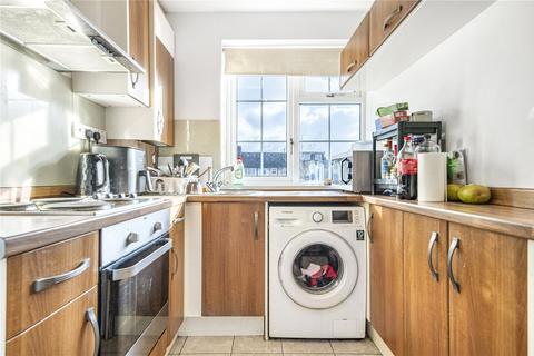 1 bedroom apartment for sale, Waters Road, London, SE6