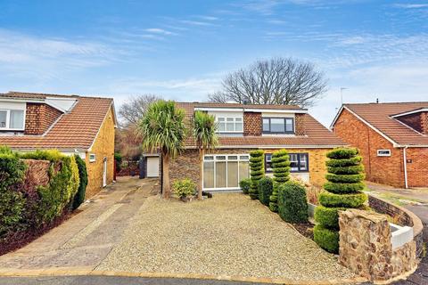 8 Anglesey Close, Tonteg, Pontypridd, CF38 1LY