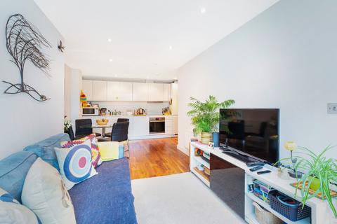 2 bedroom flat to rent, Holmdale Road, West Hampstead, London, NW6