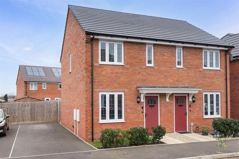 2 bedroom semi-detached house for sale, Wadham Way, Evesham WR11