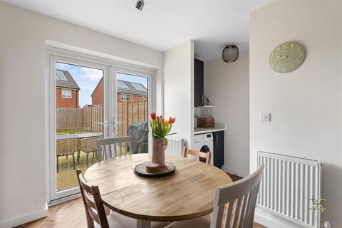 2 bedroom semi-detached house for sale, Wadham Way, Evesham WR11