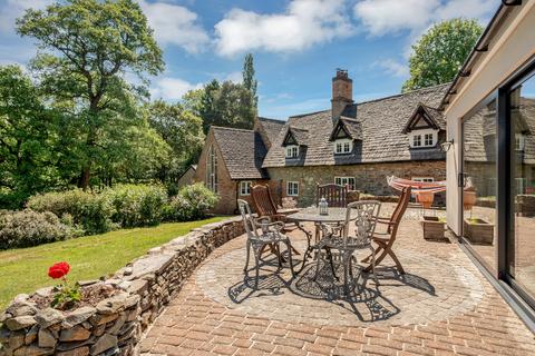 4 bedroom detached house for sale, Woodhouse Eaves LE12