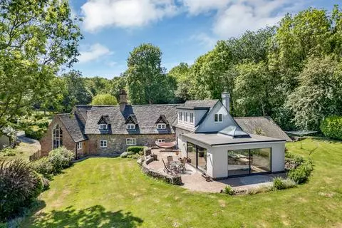 4 bedroom detached house for sale, Charnwood