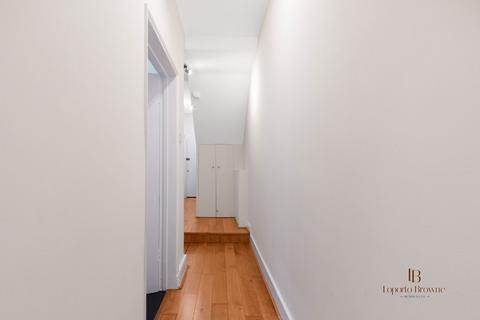 20a Cornwall Gardens, London, NW10 2QX