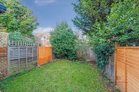 20a Cornwall Gardens, London, NW10 2QX