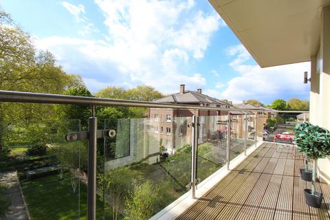 2 bedroom apartment for sale, Kingston Riverside, Kingston Upon Thames KT2