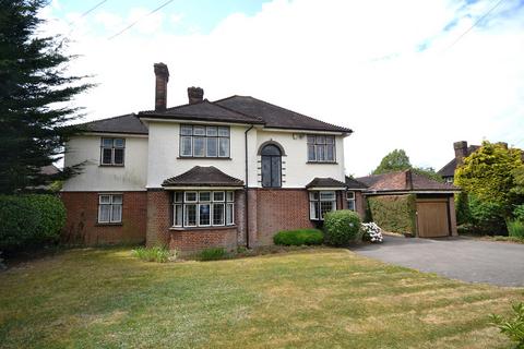 4 bedroom detached house for sale, Hoe Lane, Abridge