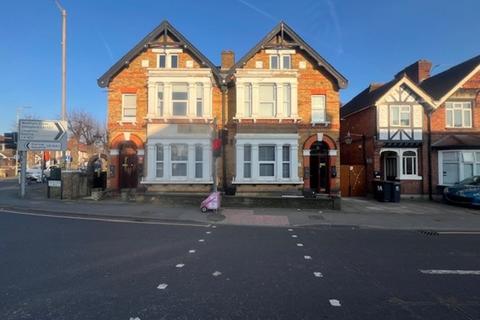 1 bedroom apartment to rent, Flat C Trent House