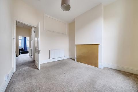 3 bedroom terraced house to rent, Gloucester Road, BRISTOL BS7