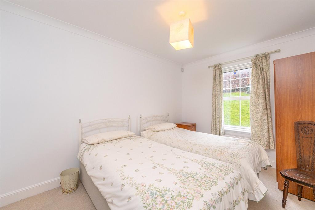 Bedroom 2 Alt