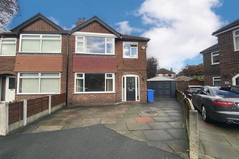 3 bedroom semi-detached house for sale, Chilcote Avenue, Sale