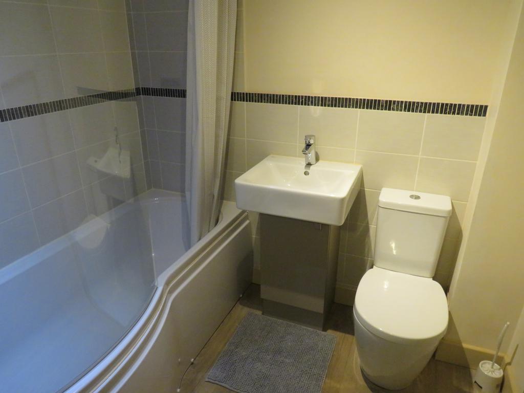 Bathroom (1)