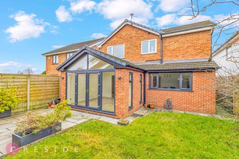 4 bedroom detached house for sale, Tern Close, Rochdale OL11