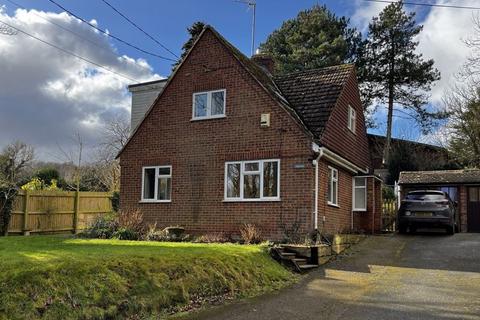 3 bedroom detached house to rent, Vyaunds Cottage, Crundale