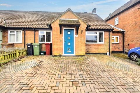 2 bedroom semi-detached bungalow to rent, Rosehip Way, Basingstoke RG24