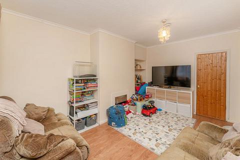 3 bedroom terraced house for sale, Hammond Road, Enfield