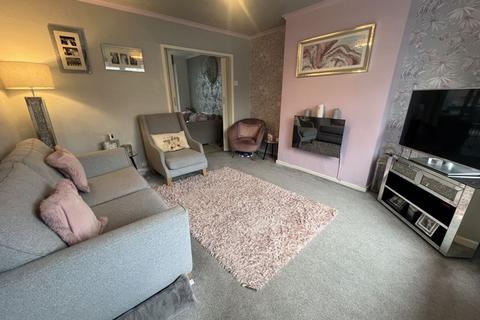 3 bedroom semi-detached house for sale, Trent Road, Oldham OL2