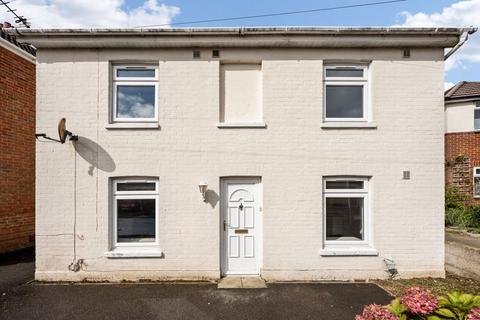 6 bedroom detached house to rent, Ridley Road, Bournemouth BH9