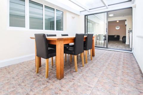 undefined, Kinson Road, Bournemouth BH10