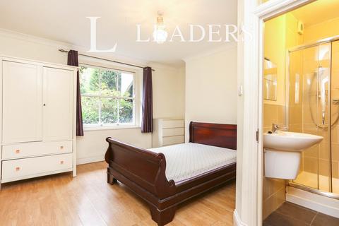 2 bedroom flat to rent, Wickham Road, Brockley SE4