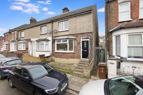 11 Moore Street, Rochester, ME2 3BD