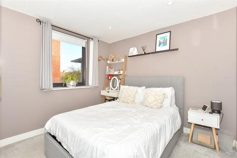 1 bedroom apartment for sale, Leigh Road, Havant, Hampshire