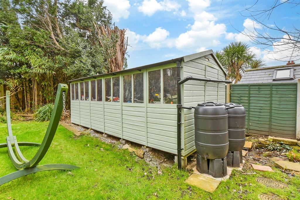 Workshop/Outbuildings