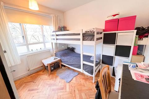 2 bedroom flat for sale, London WC1H