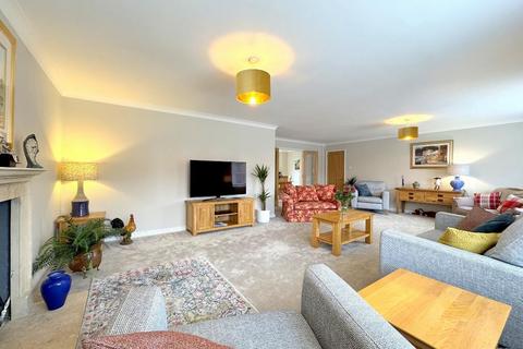 21 Dymott Square, Hilperton, Trowbridge, BA14 7RW