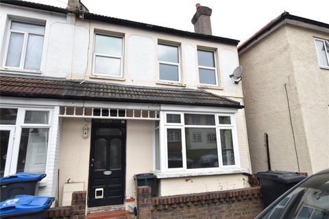 3 bedroom end of terrace house to rent, Edward Road, Coulsdon, CR5