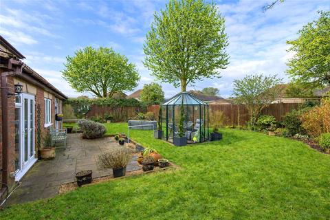 undefined, Walnut Acre, Marlborough Place, Toddington, Bedfordshire, LU5