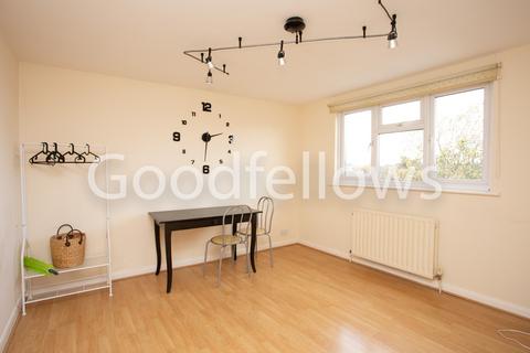 1 bedroom apartment to rent, Claremont Avenue, New Malden KT3