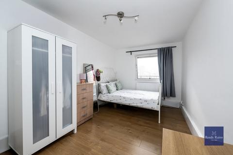 45 Cooper Close, London, SE1 7QU