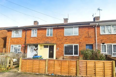 3 bedroom terraced house to rent, Kendal Avenue, Hampshire SO16