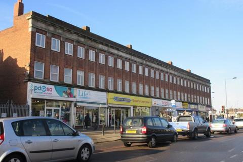 Convenience store to rent, Hawthorn Road, Birmingham B44