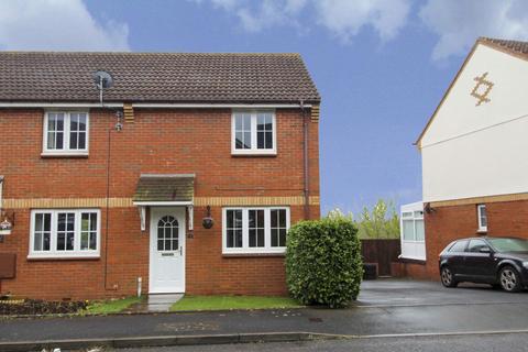 2 bedroom end of terrace house to rent, Kingfisher Close, The Willows, Torquay, Devon, TQ2 7TF