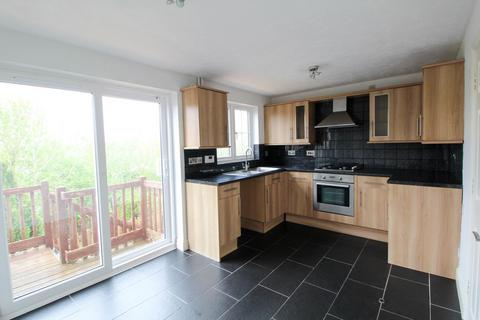 2 bedroom end of terrace house to rent, Kingfisher Close, The Willows, Torquay, Devon, TQ2 7TF