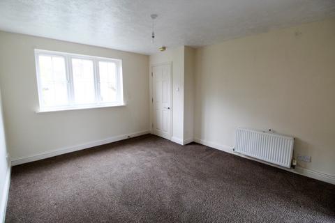 2 bedroom end of terrace house to rent, Kingfisher Close, The Willows, Torquay, Devon, TQ2 7TF